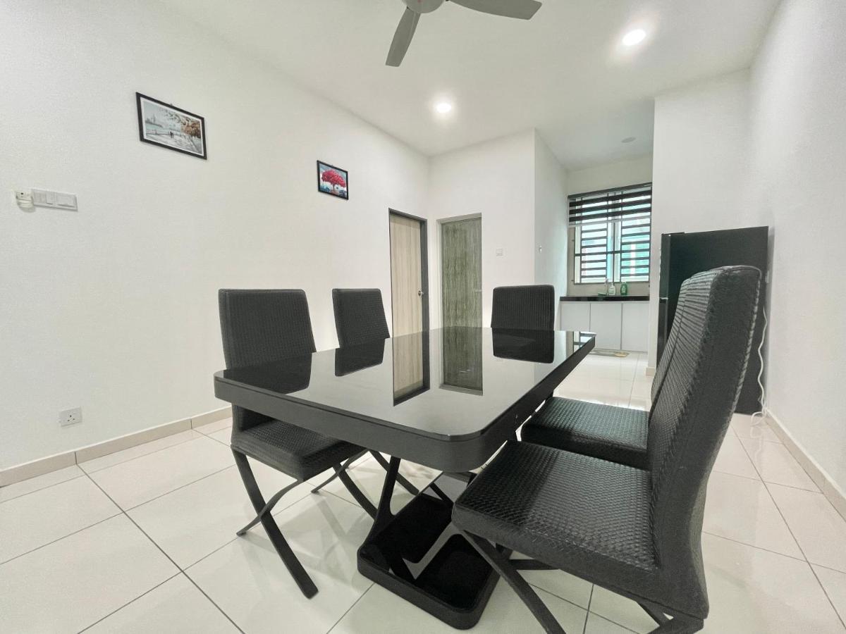 Langkawi Cozy Holiday Home At Taman Simfoni By Zervin Куа Екстериор снимка